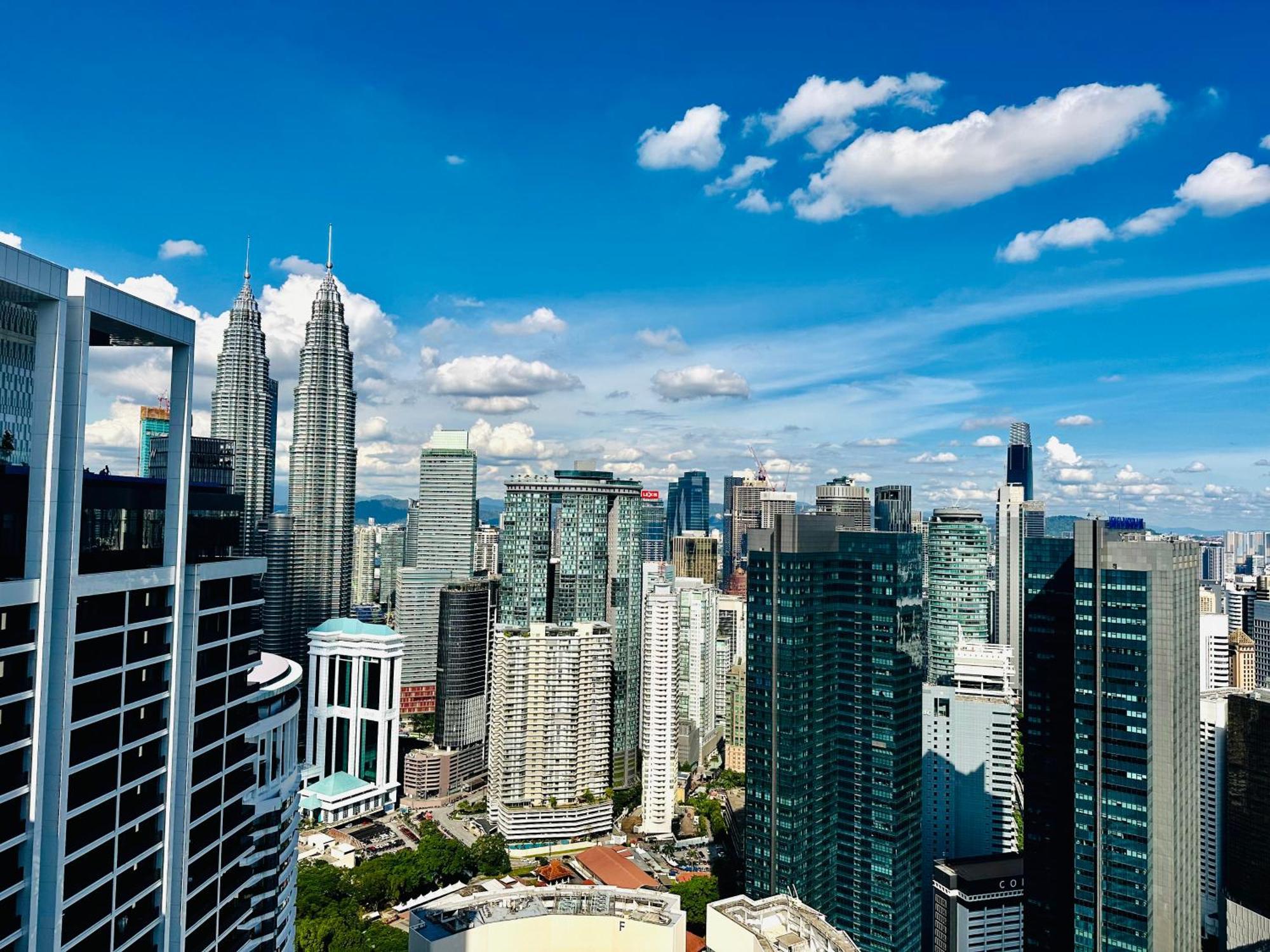 The Platinum Kuala Lumpur By Crown Suites Exterior photo